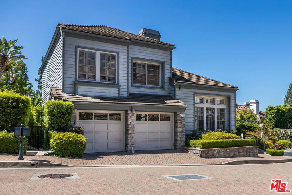 Photo of Listing #25591479