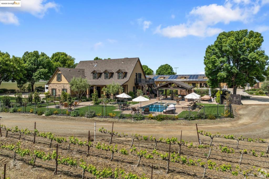 Photo of Listing #41111190