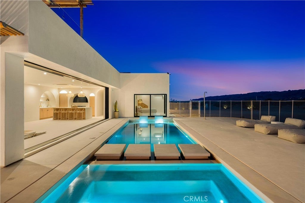 Photo of Listing #SR25215989