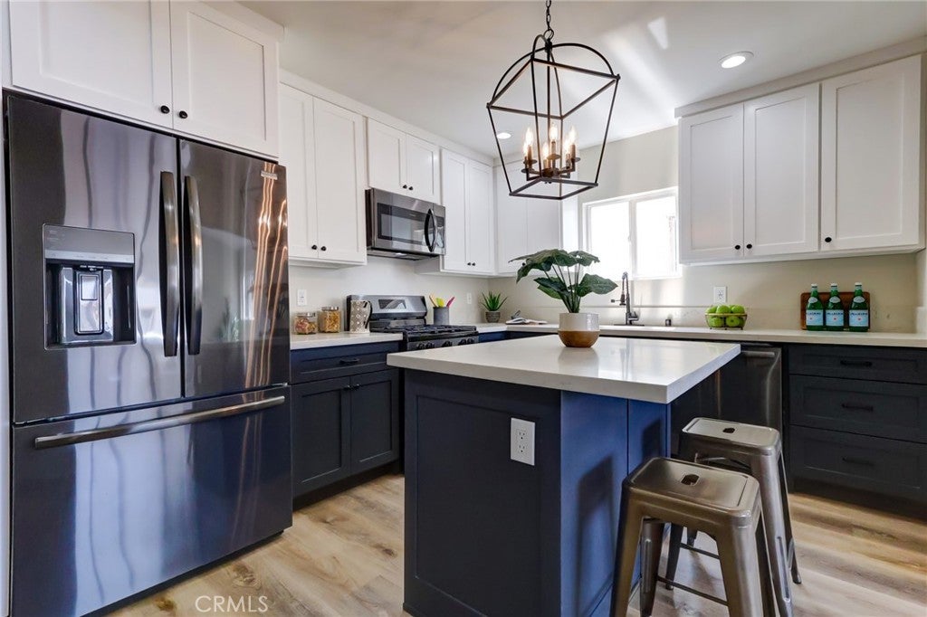 Photo of Listing #RS25216153