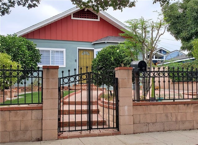 5117 Stratford Road, Los Angeles