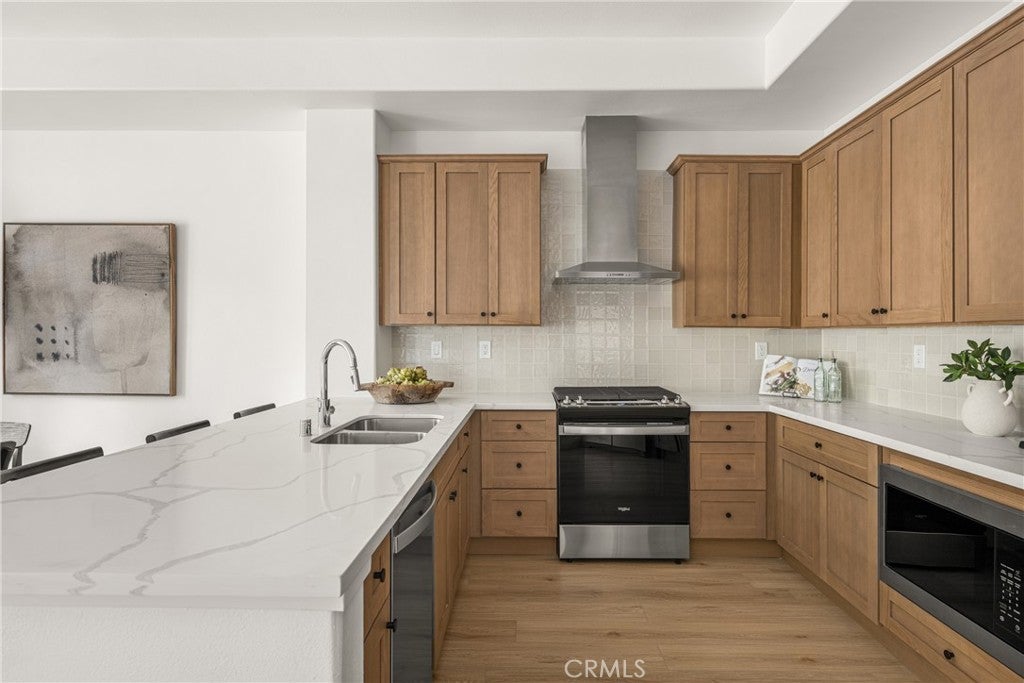 2495 Tequestra, Tustin