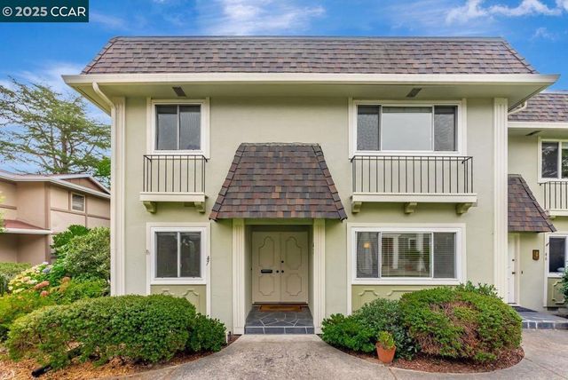 47 Miramonte Dr, Moraga