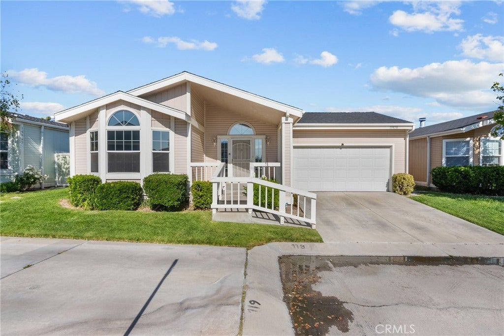 Photo of Listing #SR25216546