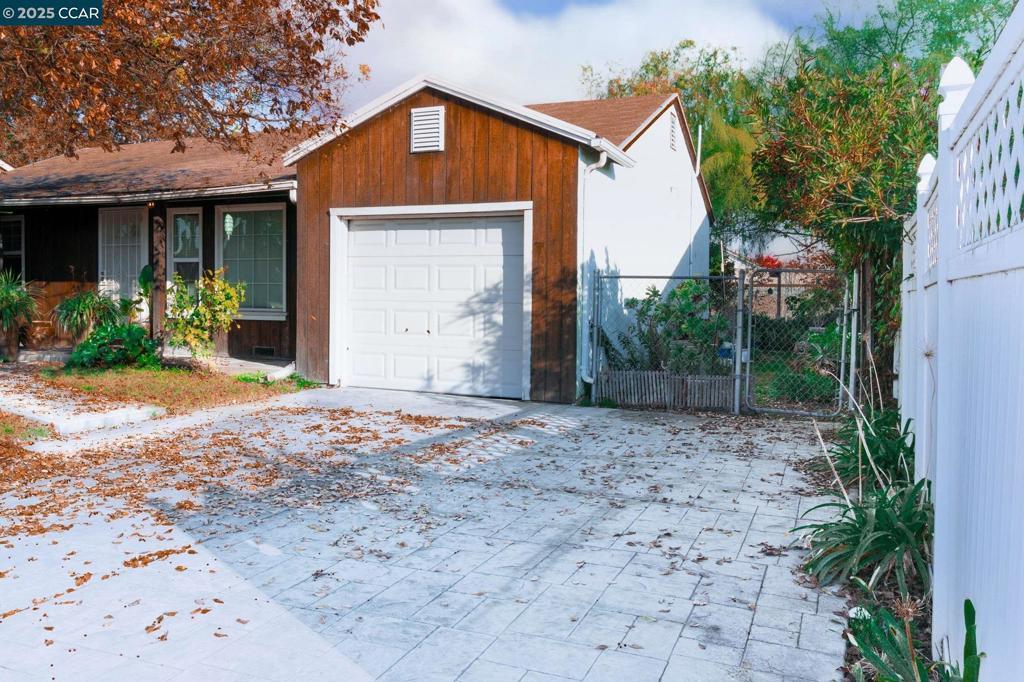 Photo of Listing #41111541