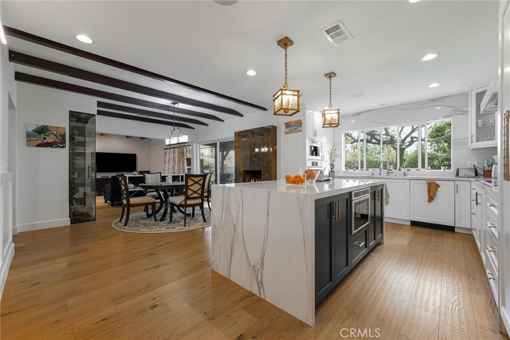 Photo of Listing #GD25215385