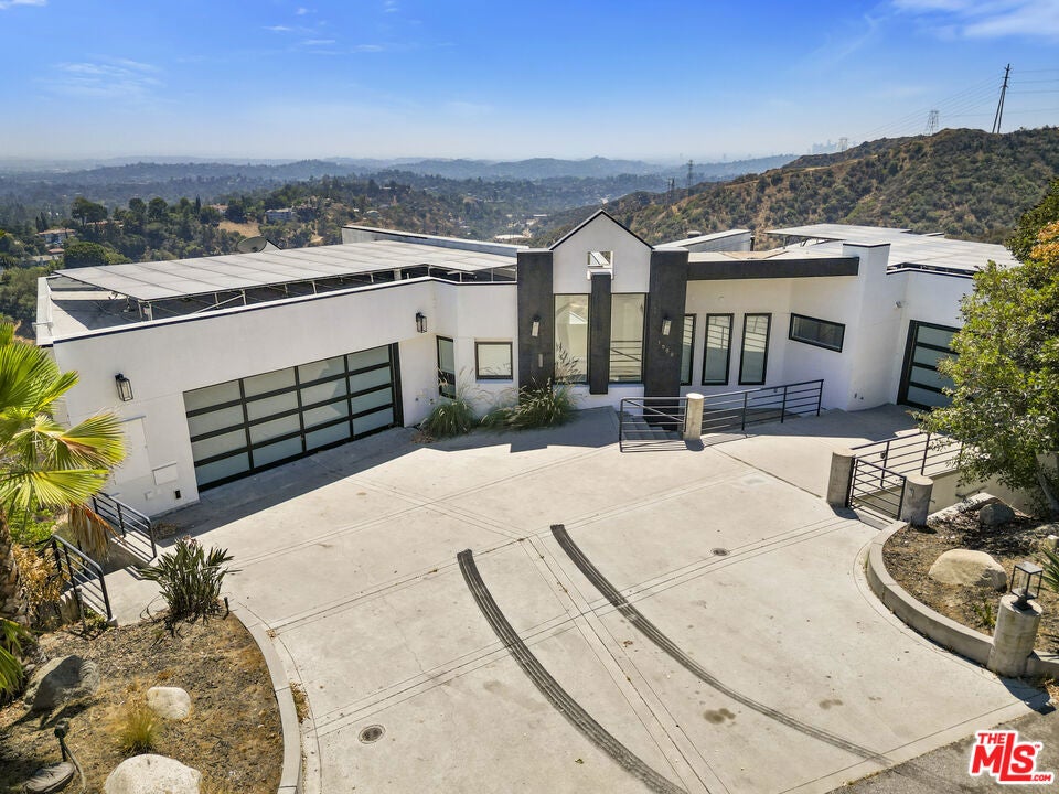 Photo of Listing #25592115