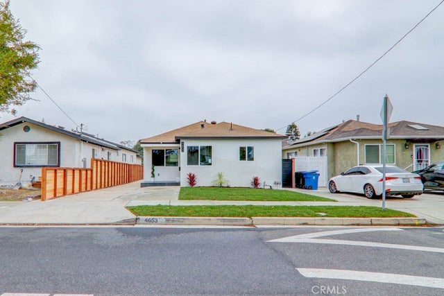 4653 W 137th Pl, Hawthorne.