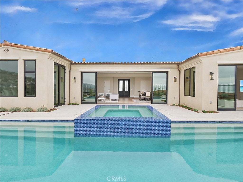 Photo of Listing #PV25217181