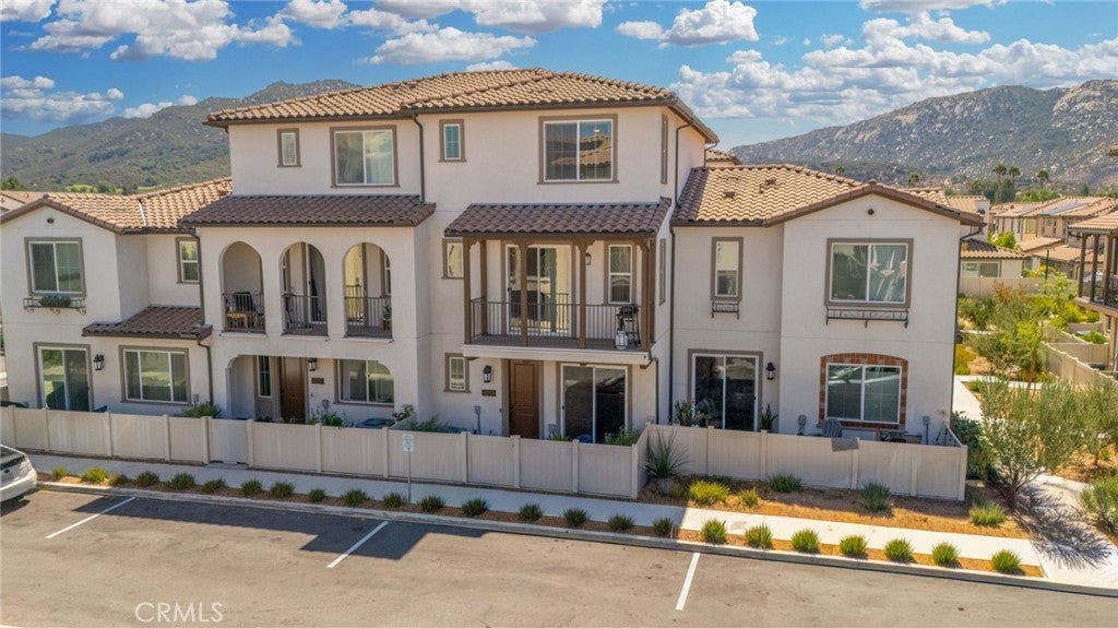 Photo of Listing #SW25216922