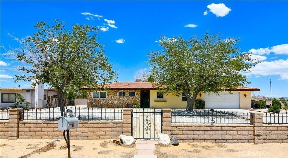 15802 Malpais Lane, Victorville