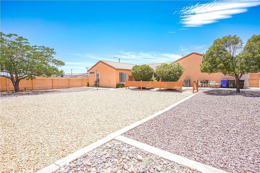 Photo of Listing #IV25217183