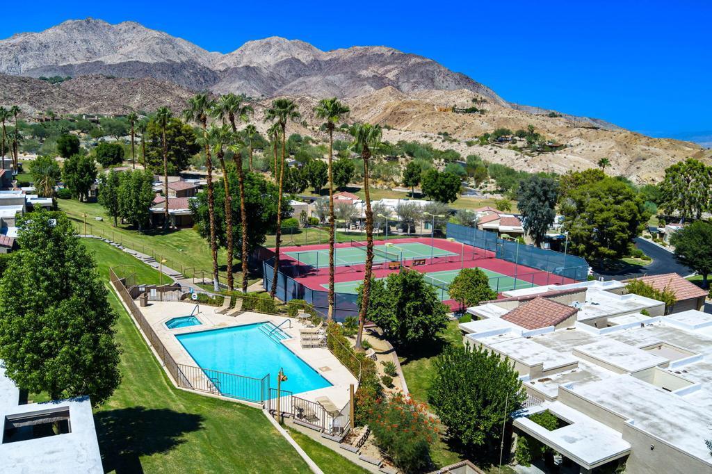 72499 Sandstone Lane, Palm Desert