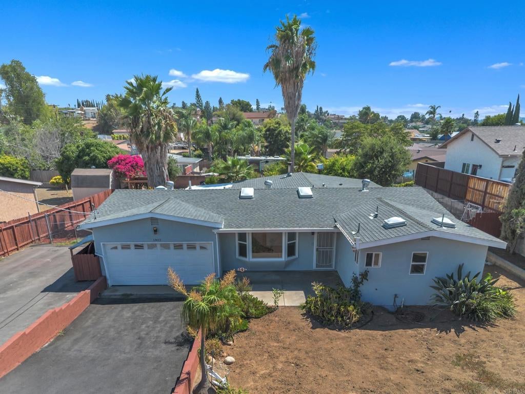 Photo of Listing #PTP2507059