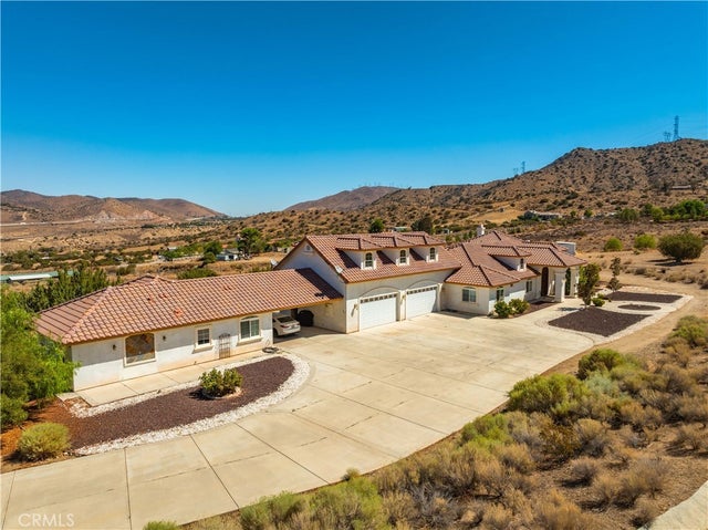 32132 Calle Del Roja, Acton