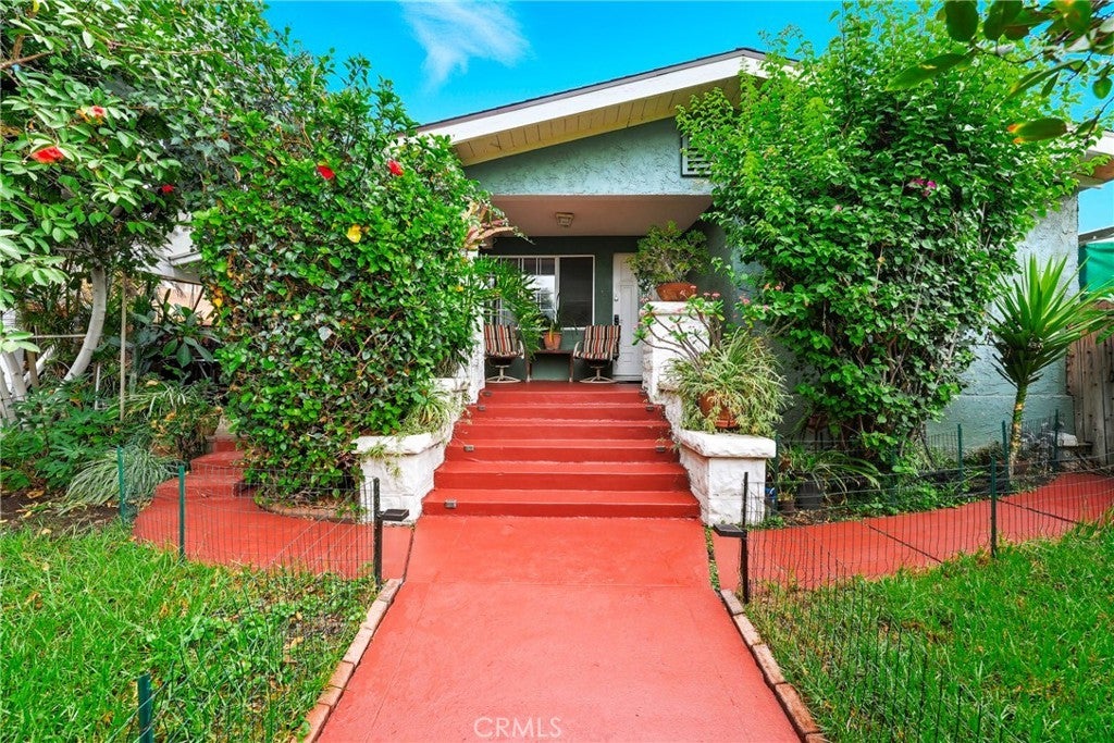 Photo of Listing #SR25217787