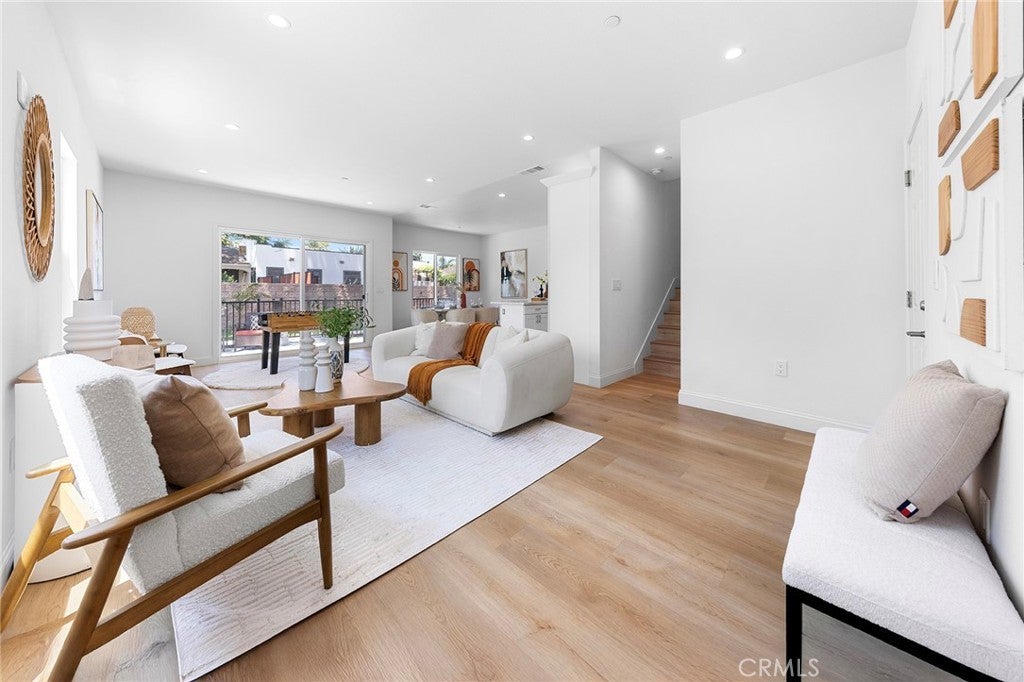 Photo of Listing #WS25218055