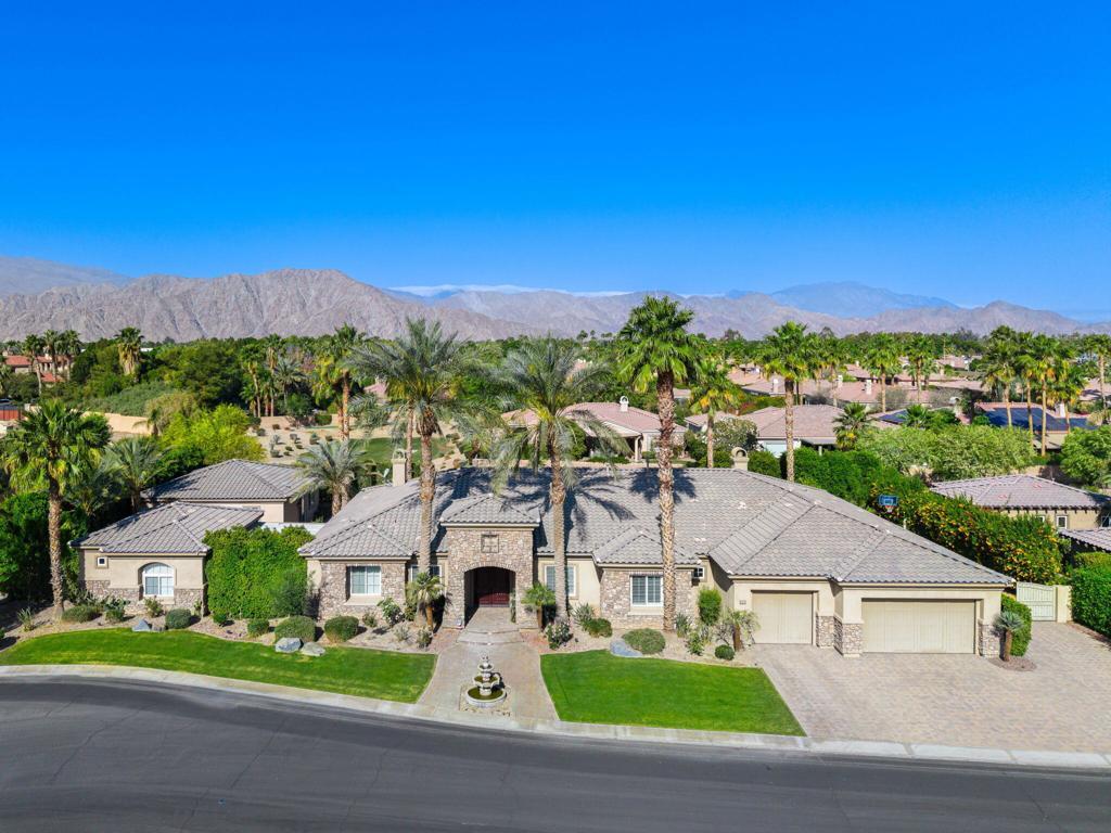52455 Whispering Way, La Quinta