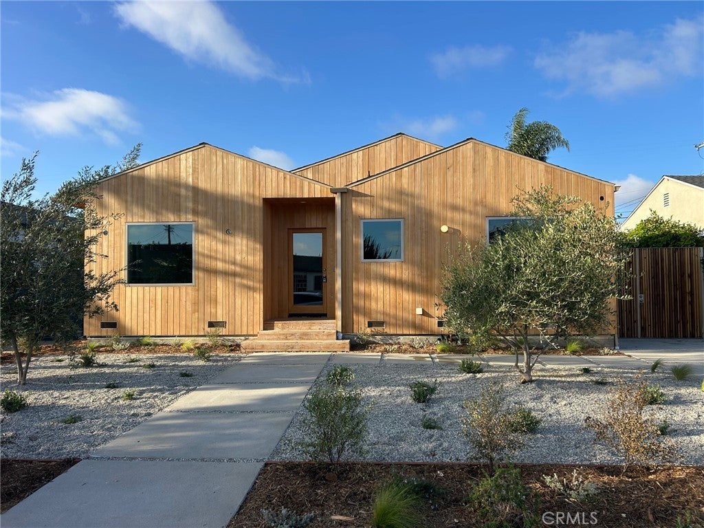 Photo of Listing #SB25198229