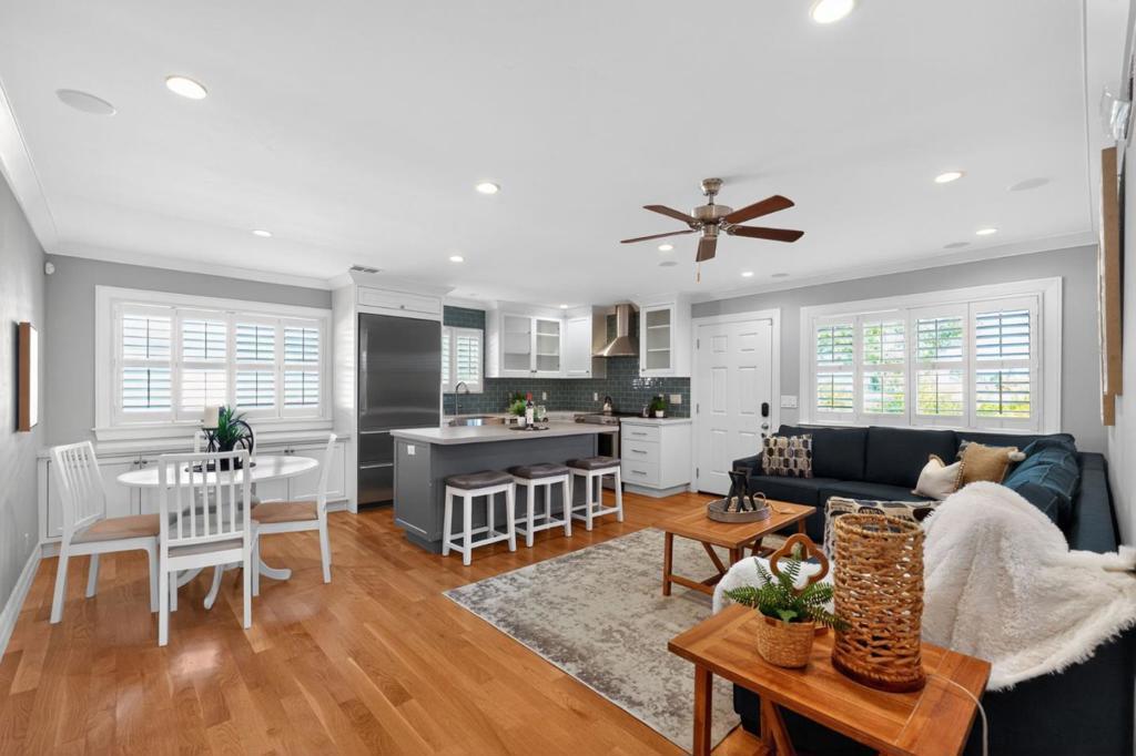 Photo of Listing #ML82021777