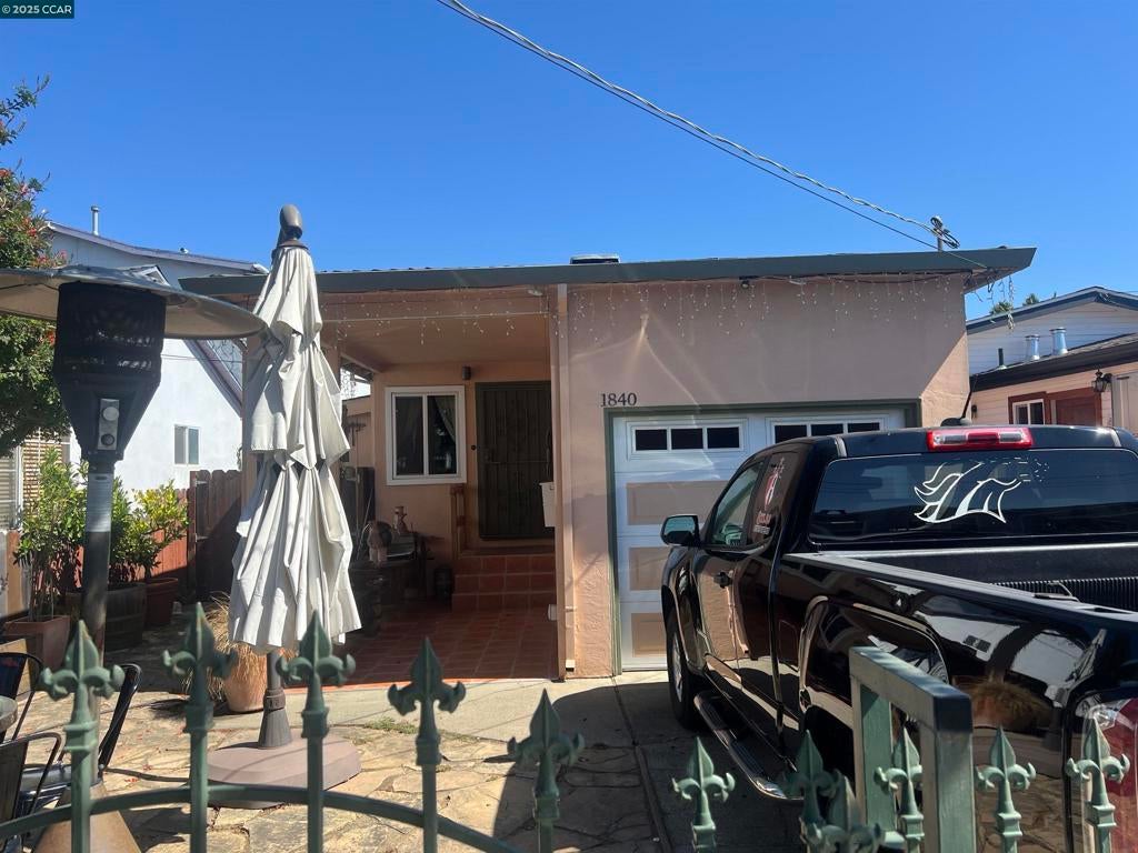 Photo of Listing #41111757