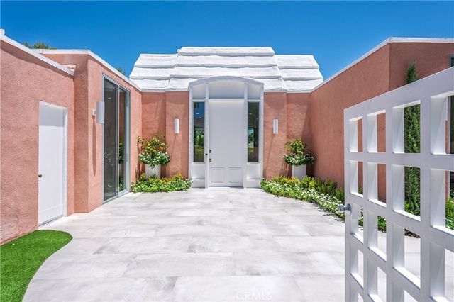 47090 Amir Drive, Palm Desert