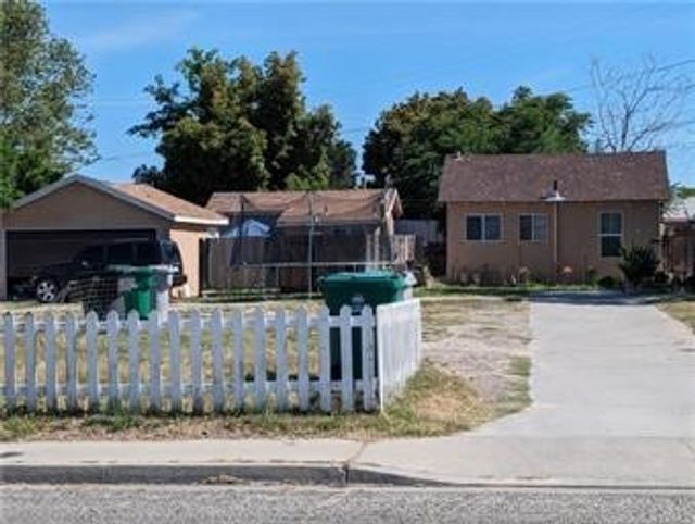 1831 Olive Avenue, Atwater