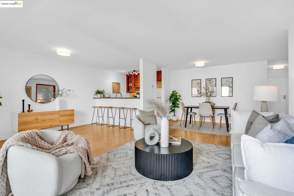 Photo of Listing #41111840