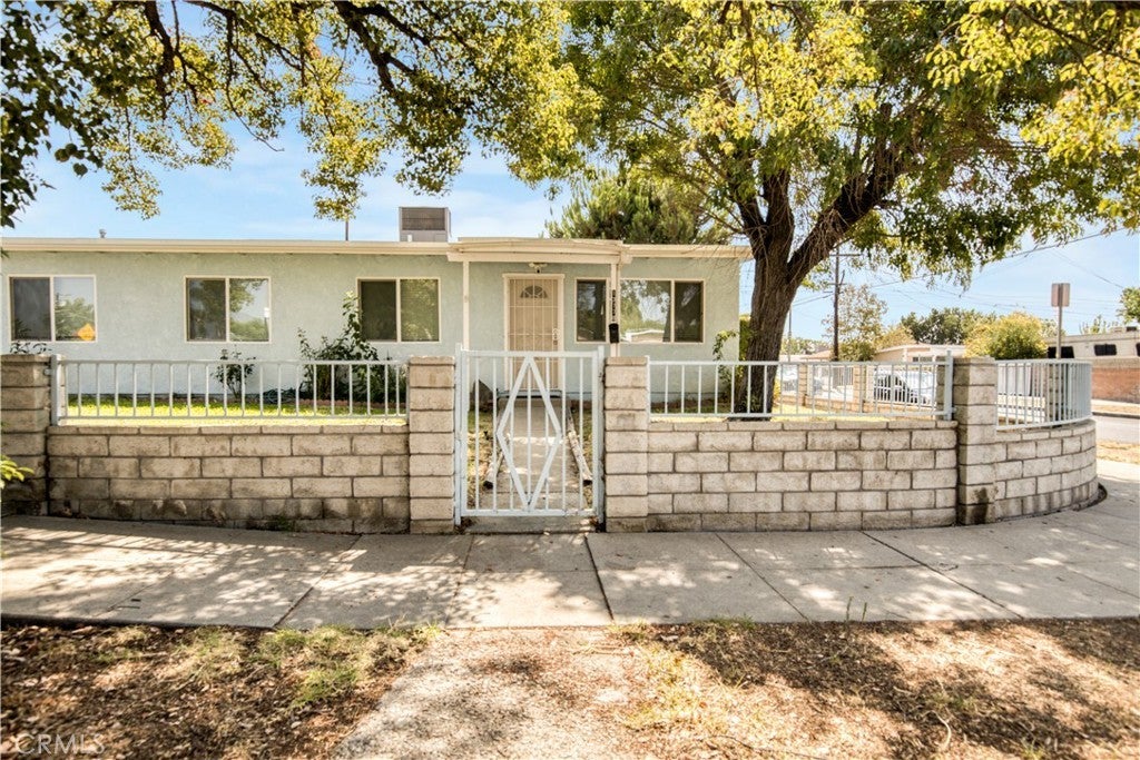 Photo of Listing #SR25216844