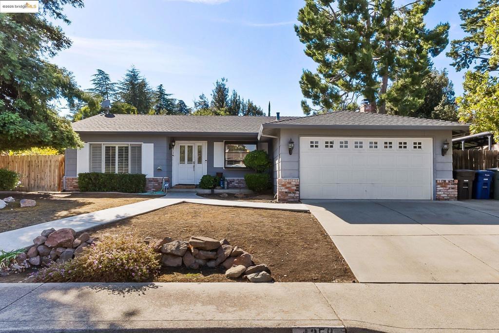 Photo of Listing #41111873