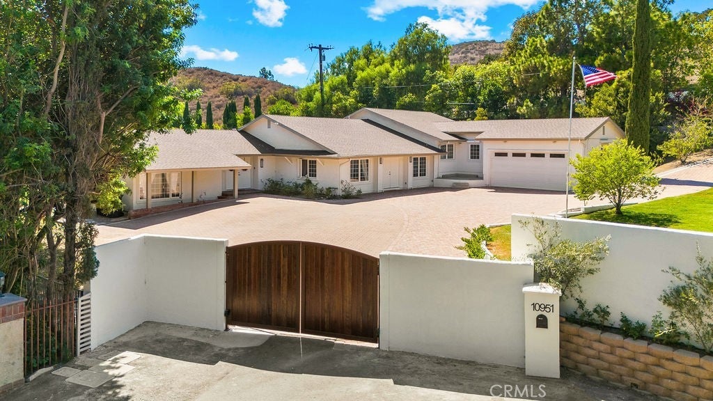 Photo of Listing #PW25218241