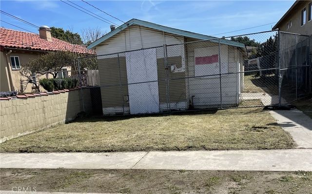 717 Oak Avenue, Greenfield