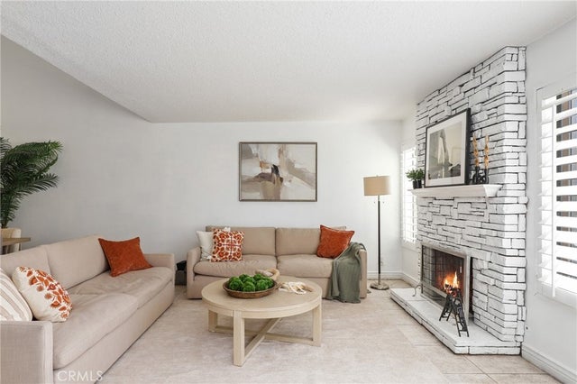 26 Helena # 69, Irvine