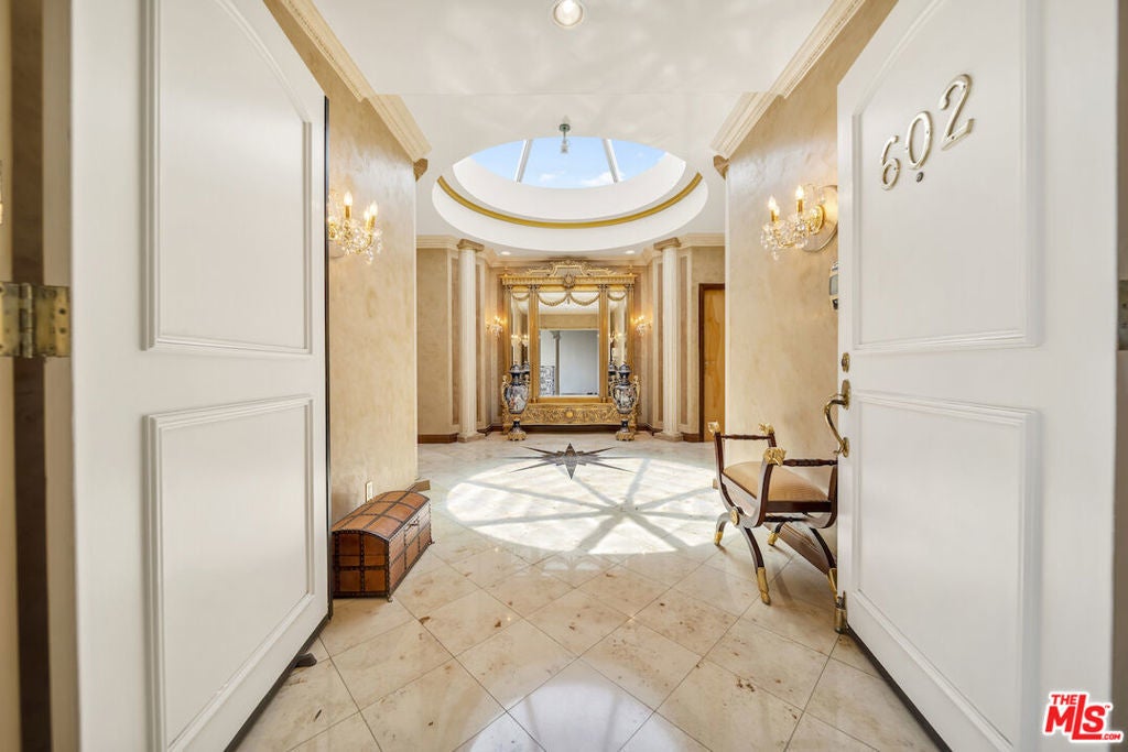 Photo of Listing #25573601