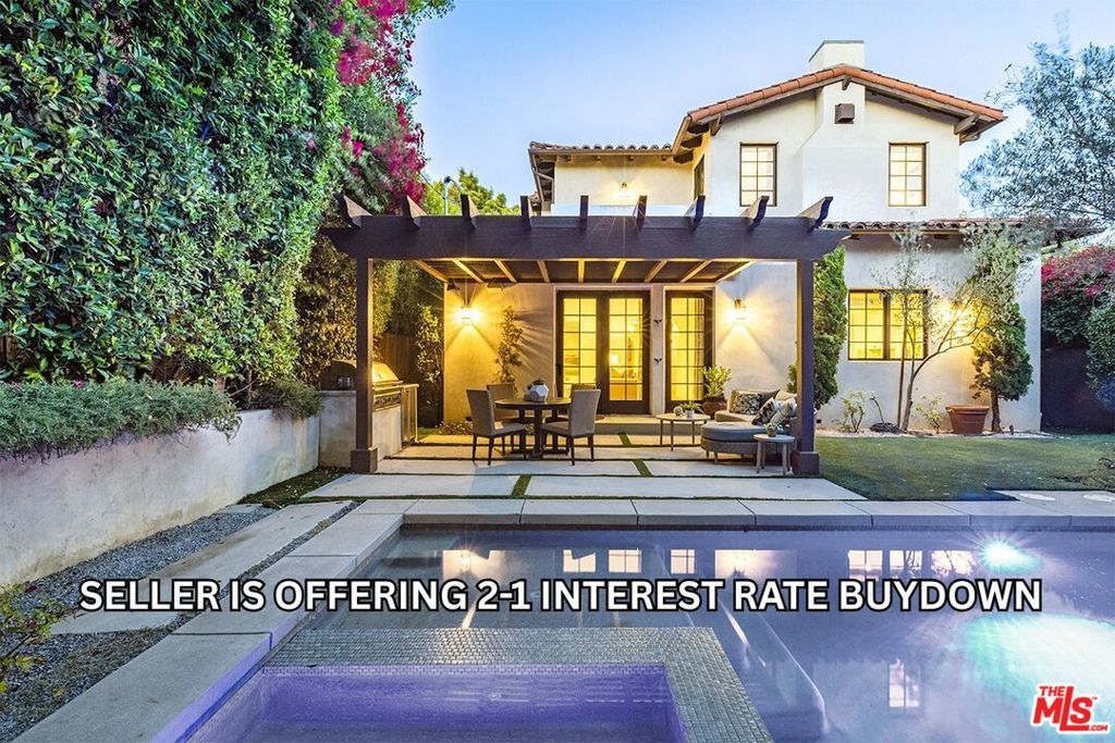 Photo of Listing #25593905