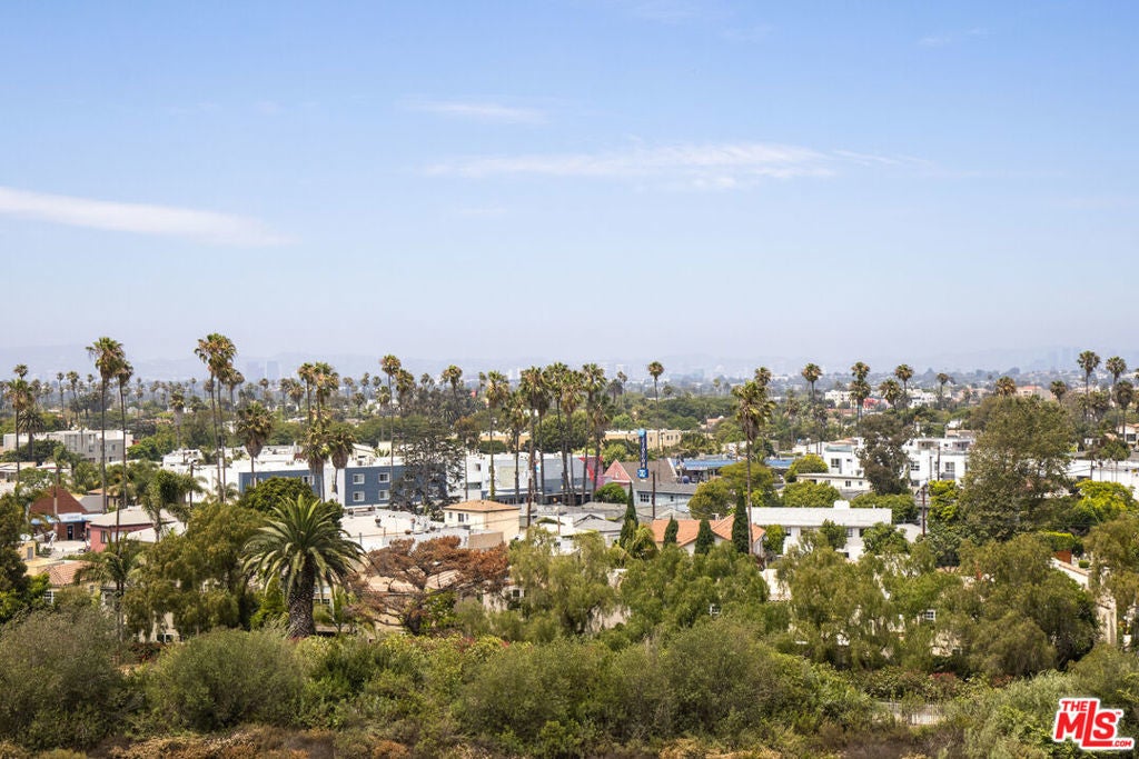 Photo of Listing #25594463