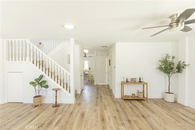 229 La Verne, Long Beach