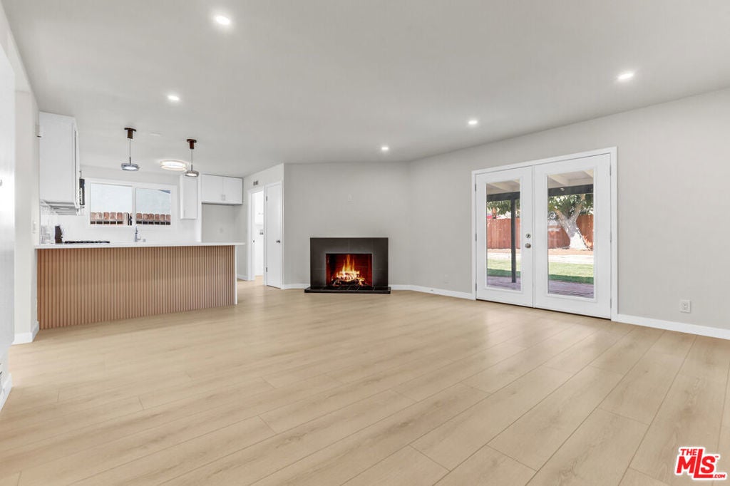 Photo of Listing #25591709