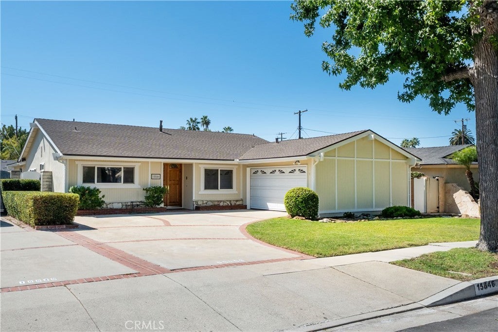 15846 Liggett, North Hills