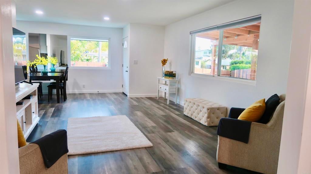 Photo of Listing #PTP2507165