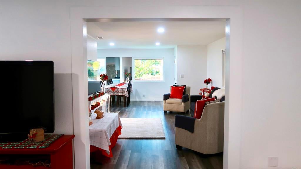 Photo of Listing #PTP2507165