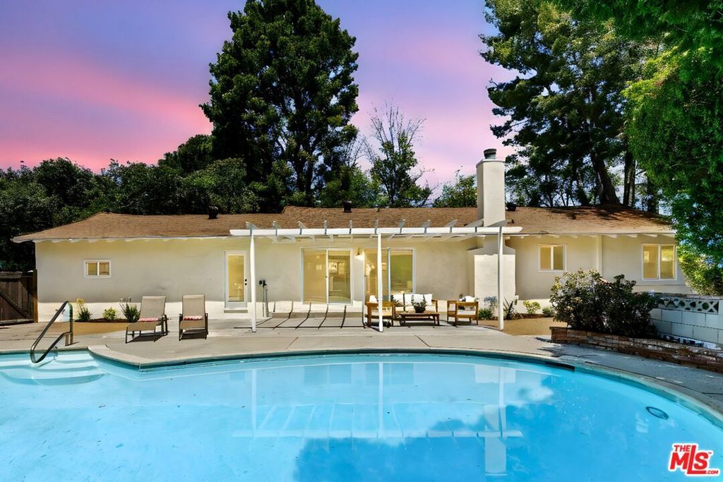 Photo of Listing #25594235