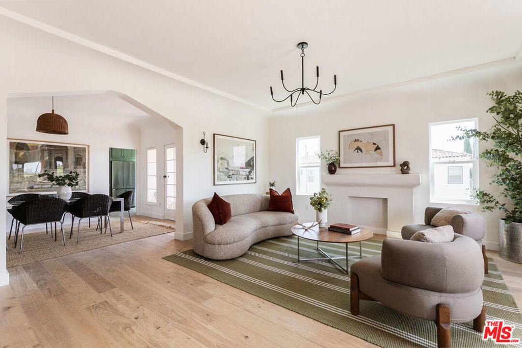 Photo of Listing #25566115