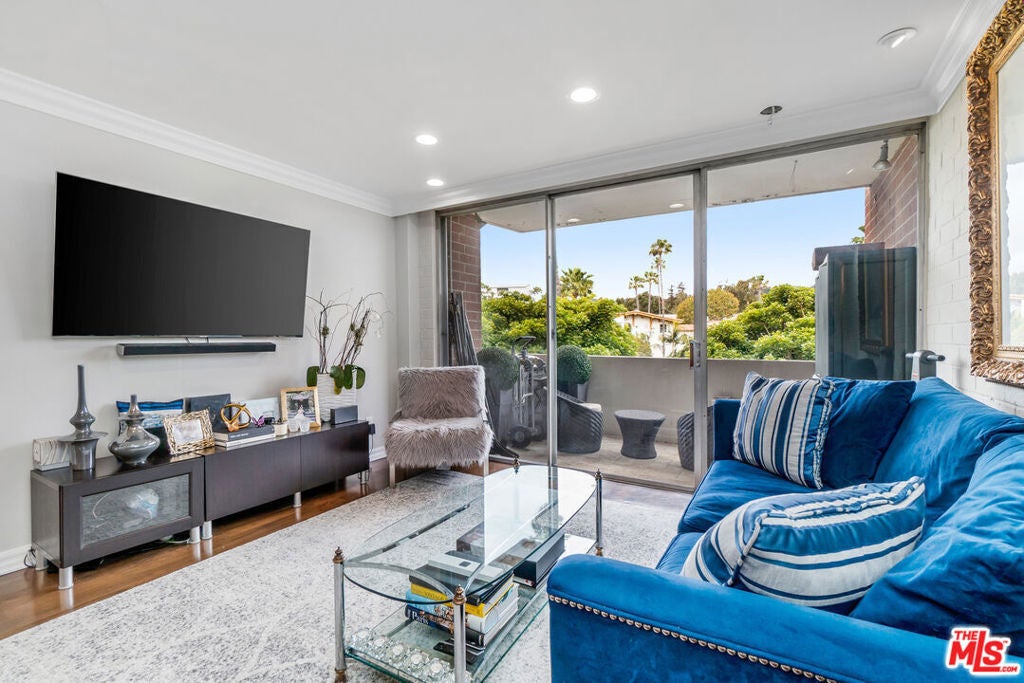 Photo of Listing #25595147