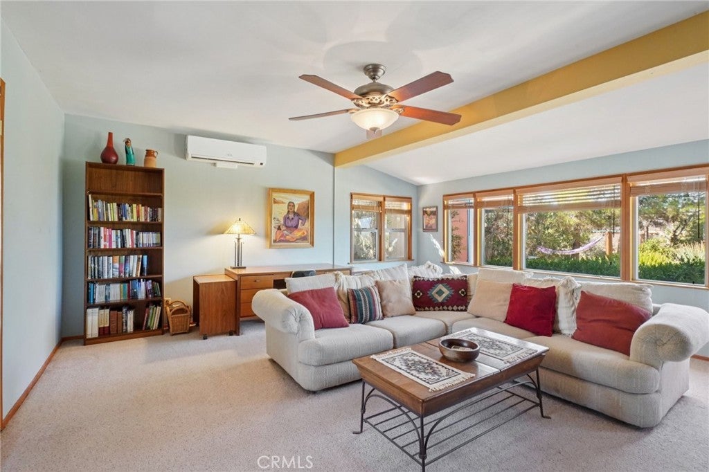 Photo of Listing #RS25221060