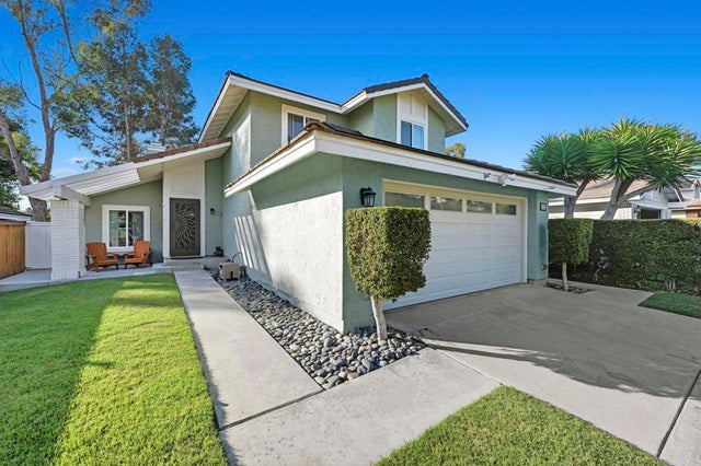 7925 Calle Madrid, Carlsbad.