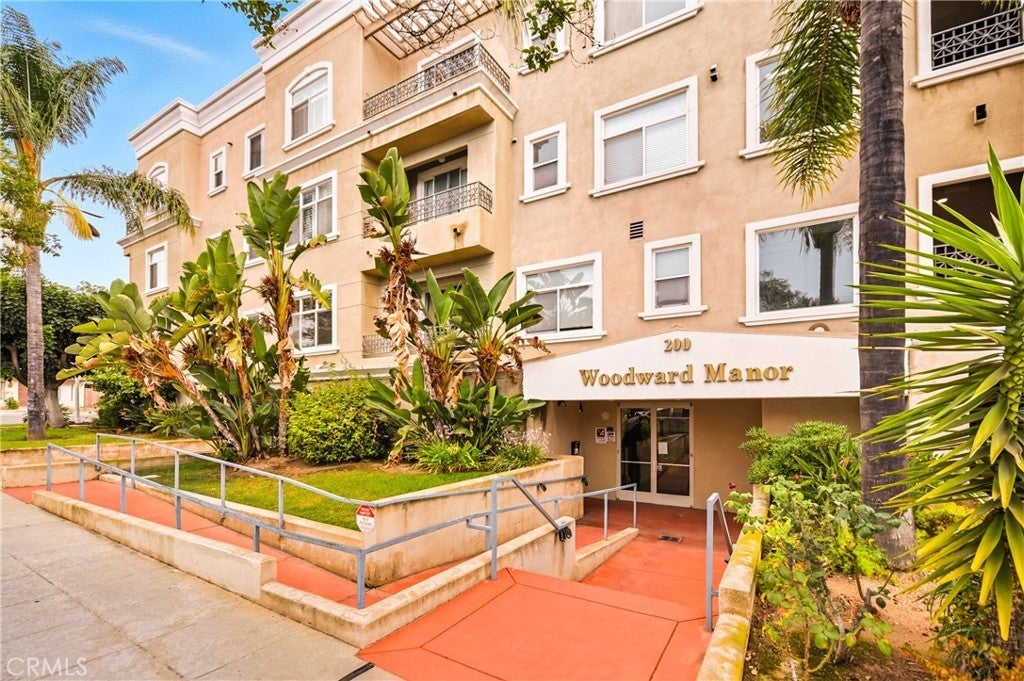 Photo of Listing #SR25221539