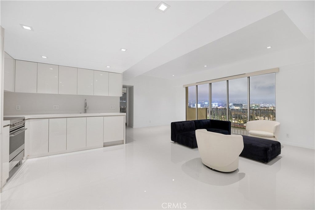 Photo of Listing #PW25221368