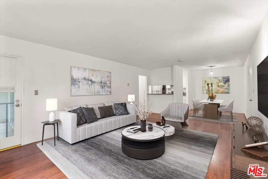 Photo of Listing #25595467