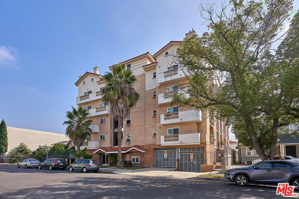 Photo of Listing #25595425